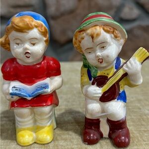 Vintage occupied Japan s/p shakers